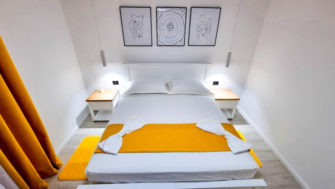 Apartment 'the Yellow' Berat